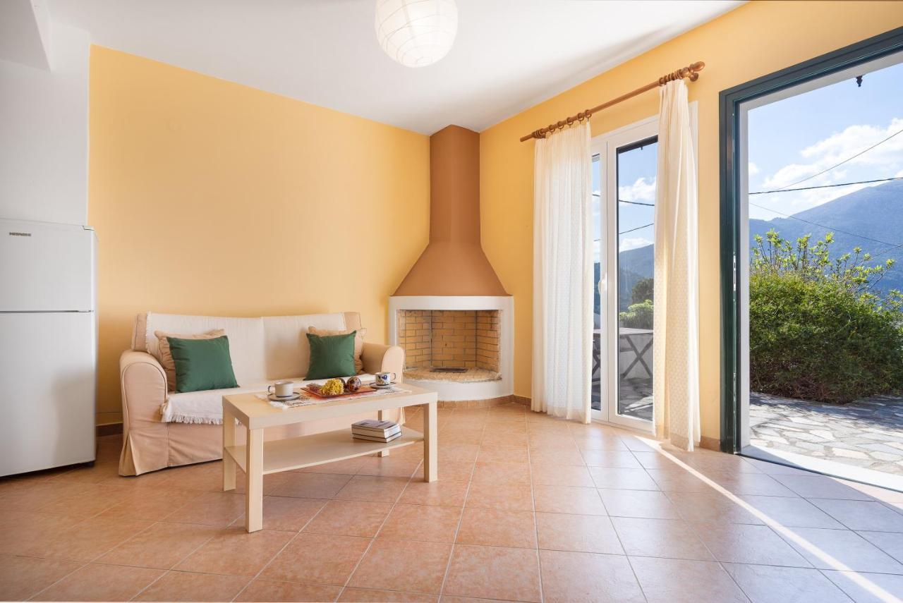 Pavio Villa Poros  Exterior photo