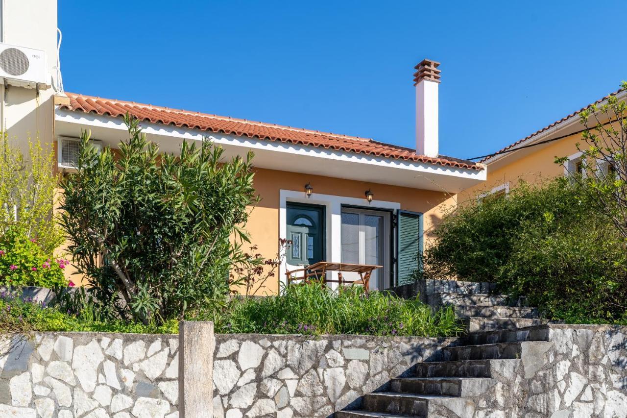 Pavio Villa Poros  Exterior photo
